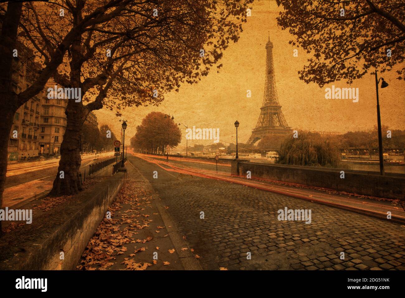 Image de style vintage de Paris avec une rue le long de la Seine et la Tour Eiffel en arrière-plan Banque D'Images Image de style vintage de Paris avec une rue le long de la Seine et la Tour Eiffel en arrière-plan Banque D'Images