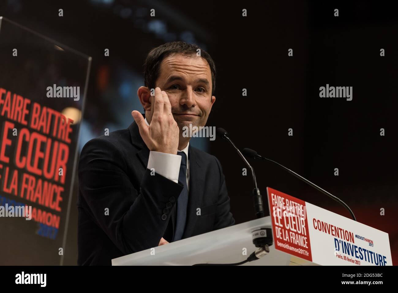 Benoit Hamon a été officiellement investi dans l'élection présidentielle française de 2017 à la Convention nationale du Parti socialiste (PS) à la Maison de la Mutualité à Paris, France, le 5 février 2017. Photo de Samuel Boivin / ABACAPRESS.COM Banque D'Images