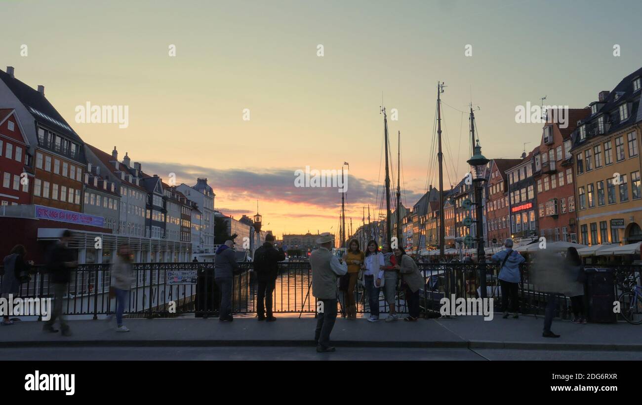 Le port de Copenhague au coucher du soleil Banque D'Images