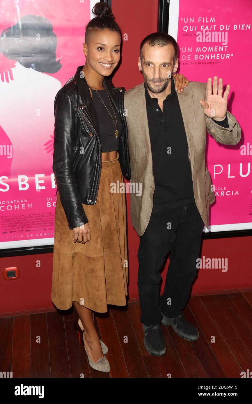 Mathieu Kassovitz et sa femme Aude Legastelois-Bide lors de la première de 'de Belle' au Publicis Cinema, a Paris, France, le 06 mars 2017. Photo de Jerome Domine/ABACAPRESS.COM Banque D'Images