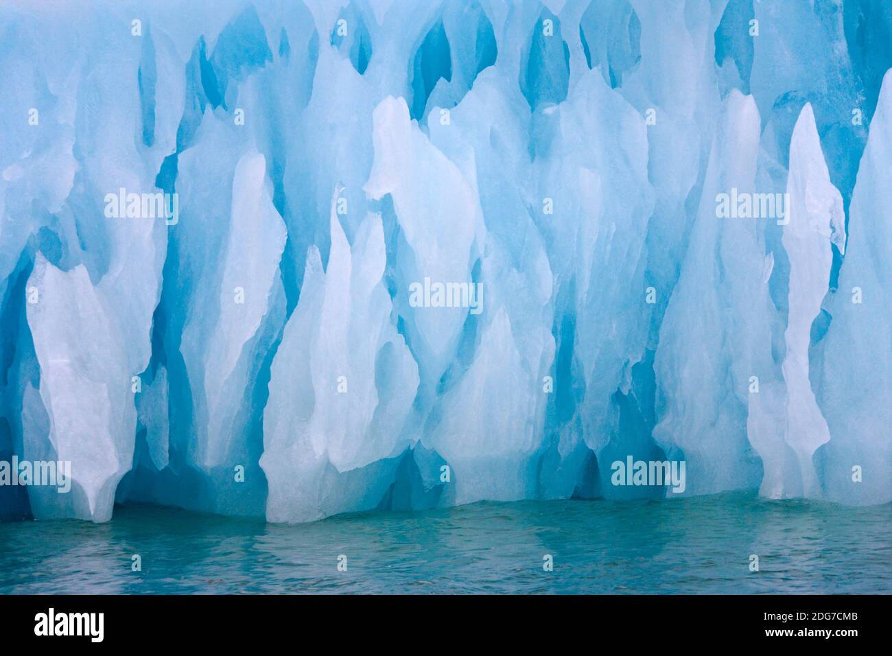 Iceberg, Hornsund, plus au sud du Spitzberg, Norvège fjord Banque D'Images