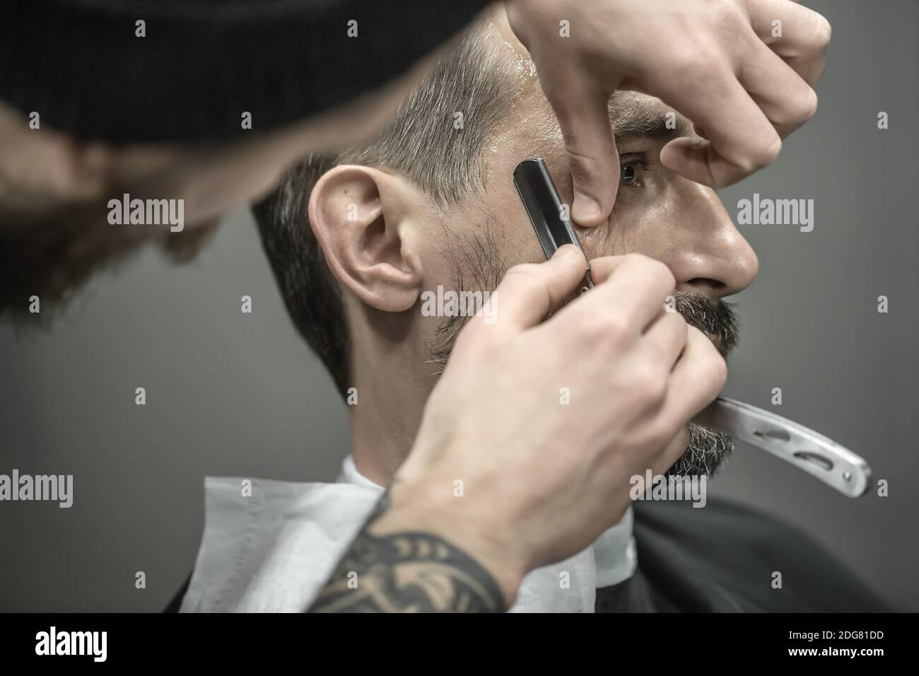 Dans ce type de cheveux de fraisage Banque D'Images