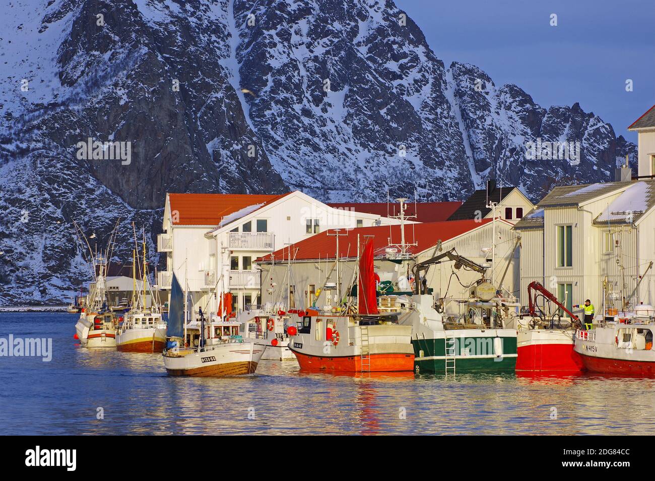 Le village de pêcheurs Henningsvaer en hiver Banque D'Images