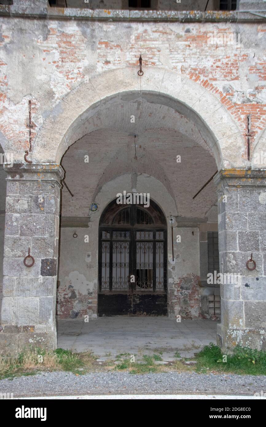 Posta Medicea ou 'Osteria Grossa' conçu par l'architecte grand-ducal Bernardo Buontalenti et situé le long de l'ancien chemin de la via Francigena, a Banque D'Images