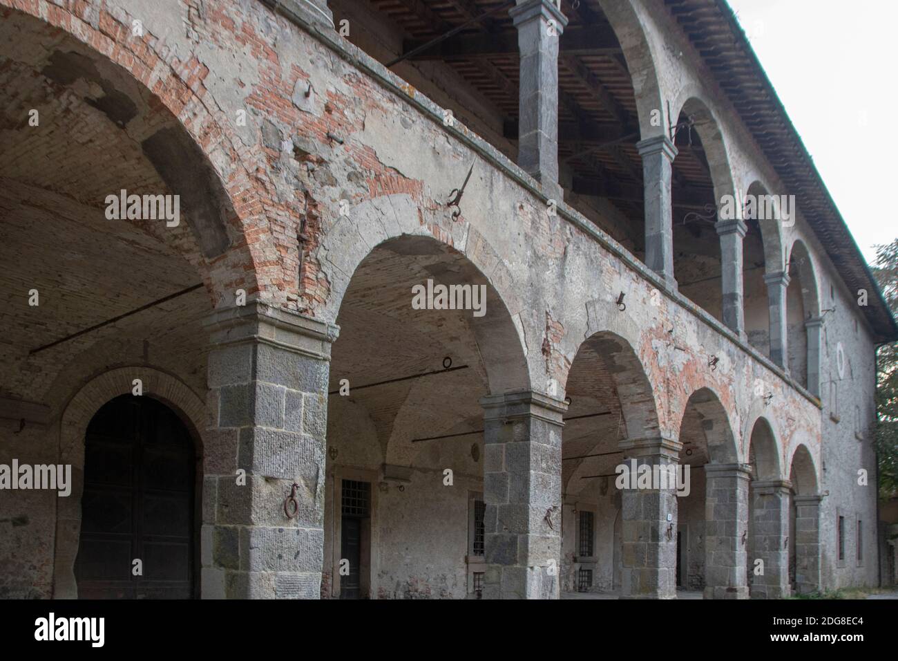Posta Medicea ou 'Osteria Grossa' conçu par l'architecte grand-ducal Bernardo Buontalenti et situé le long de l'ancien chemin de la via Francigena, a Banque D'Images