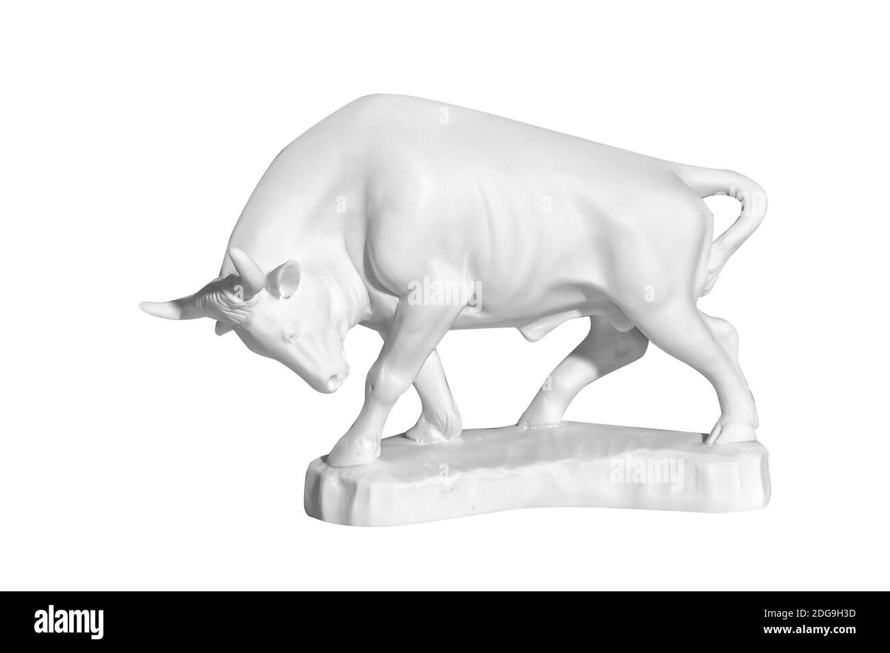 Statue d'un taureau sur fond blanc Banque D'Images