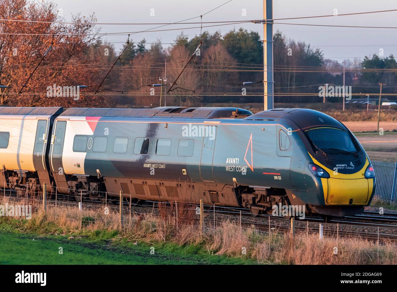 Train Avanti Pendolino. Banque D'Images