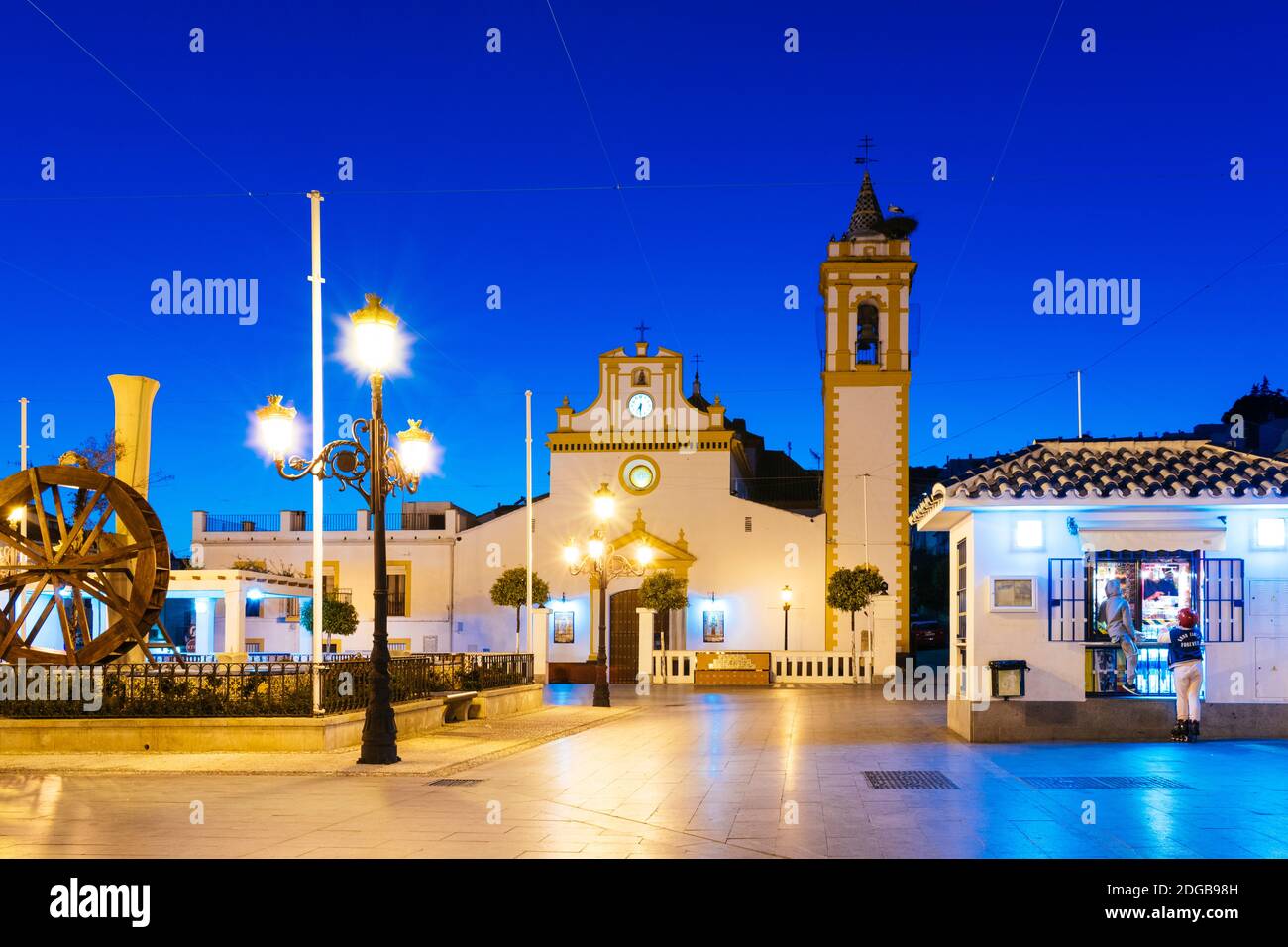 L'église paroissiale de notre-Dame de Carmen, sur la Plaza de la Constitución, bâtiment néoclassique du XIXe siècle. Prado del Rey. Cádiz, Andalousie, SPAI Banque D'Images