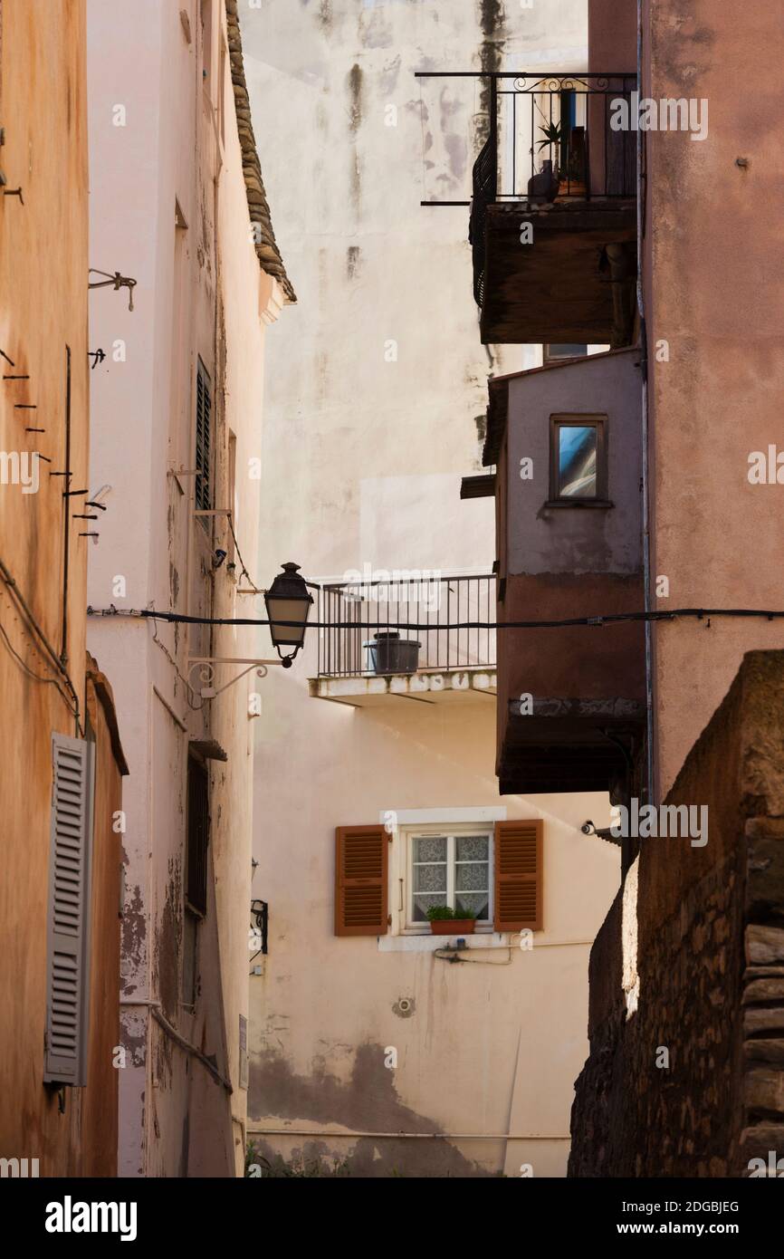 Vue à angle bas des maisons, Bastia, Cap Corse, haute-Corse, Corse, France Banque D'Images