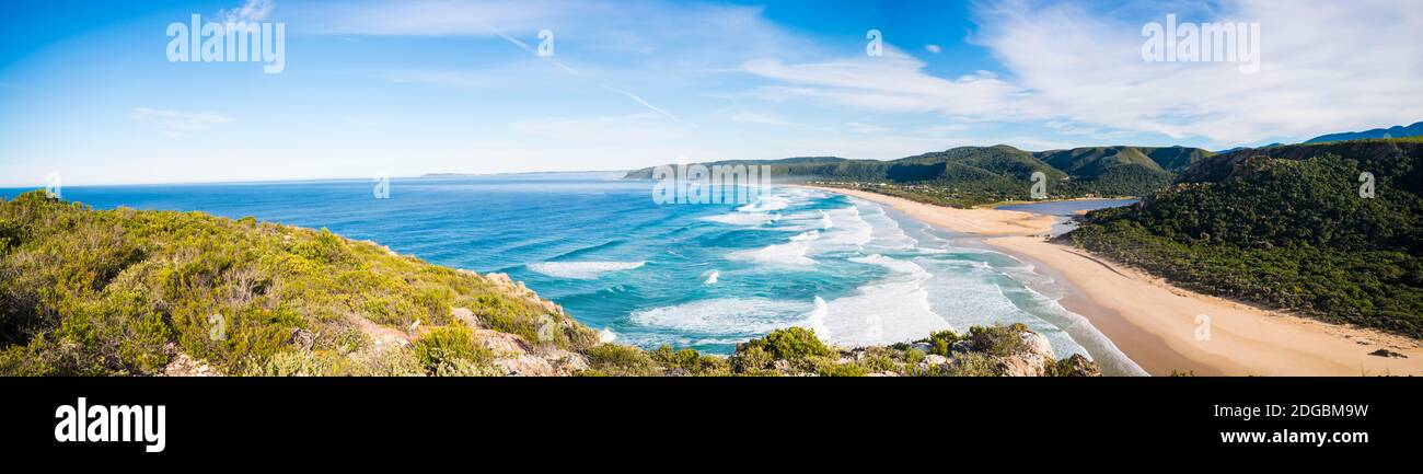 Vue imprenable sur nature's Valley Rest Camp, Otter Trail, parc national de Tsitsikamma, Garden route, Afrique du Sud Banque D'Images
