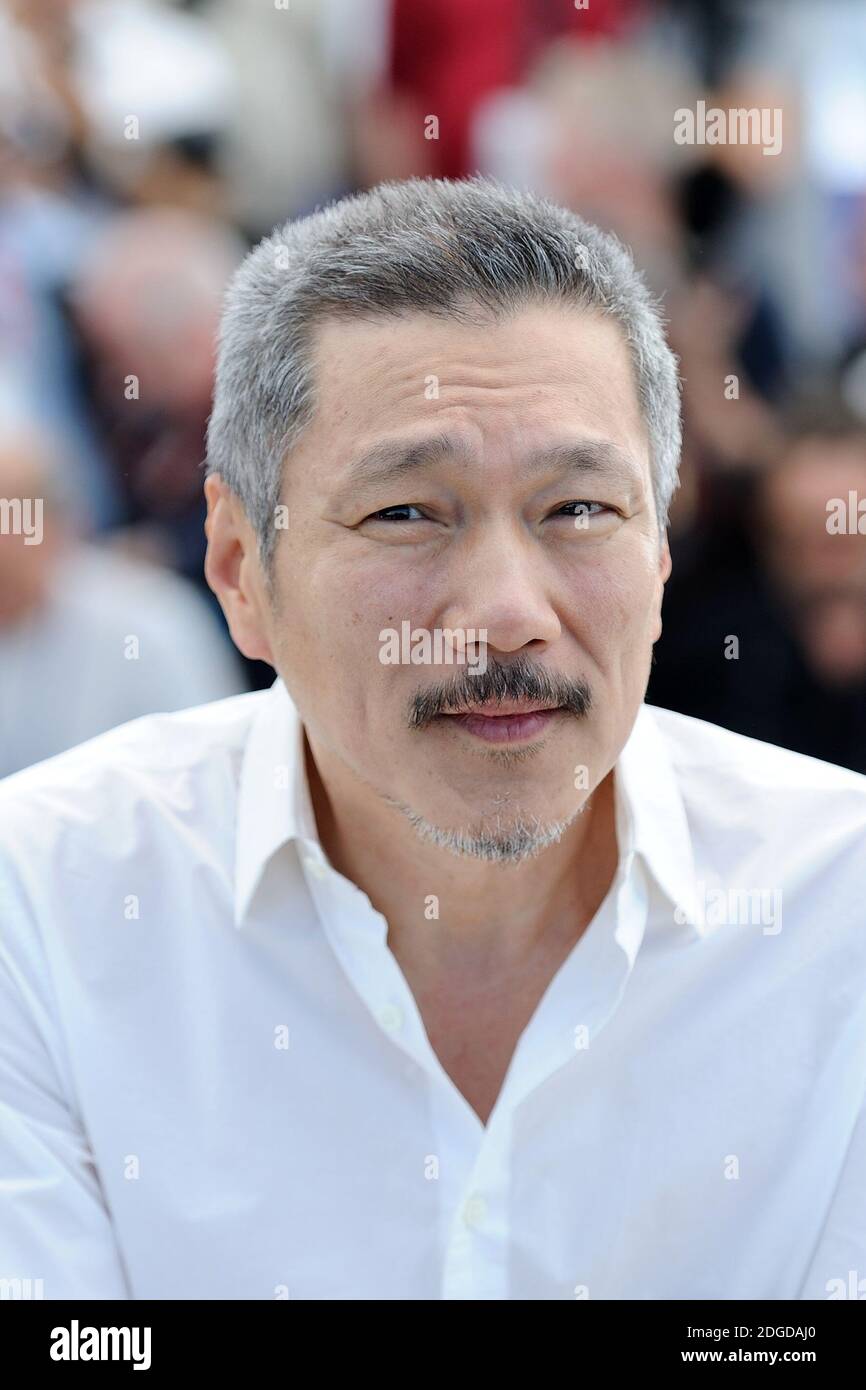 Hong SangSoo participant à la photocall de la caméra Claire's (Keul-le-EO-UI-Ka-me-la) dans le cadre du 70e Festival de Cannes, le 21 mai 2017. Photo d'Aurore Marechal/ABACAPRESS.COM Banque D'Images