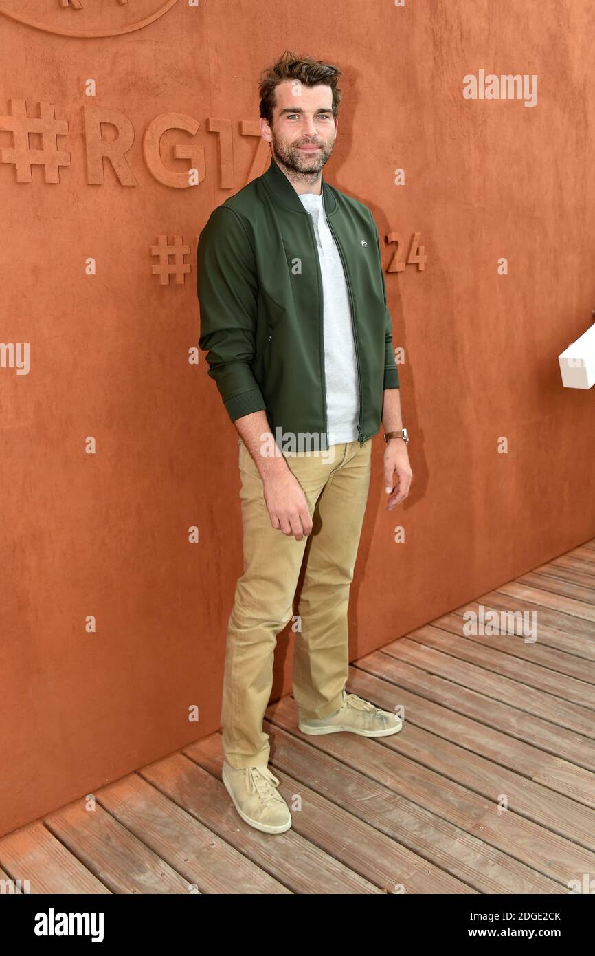 Stanley Weber pose au Village lors de l'Open de tennis français à l'arène Roland-Garros à Paris, France, le 30 mai 2017. Photo de Laurent Zabulon/ABACAPRESS Banque D'Images