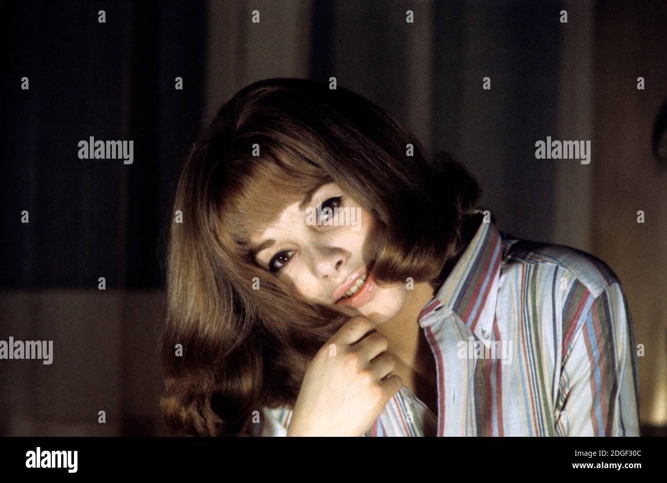 Exclusif - photo de dossier de l'actrice Mireille Darc est décédée à 79 ans. Photo par APS Medias/ABACAPRESS.COM Banque D'Images