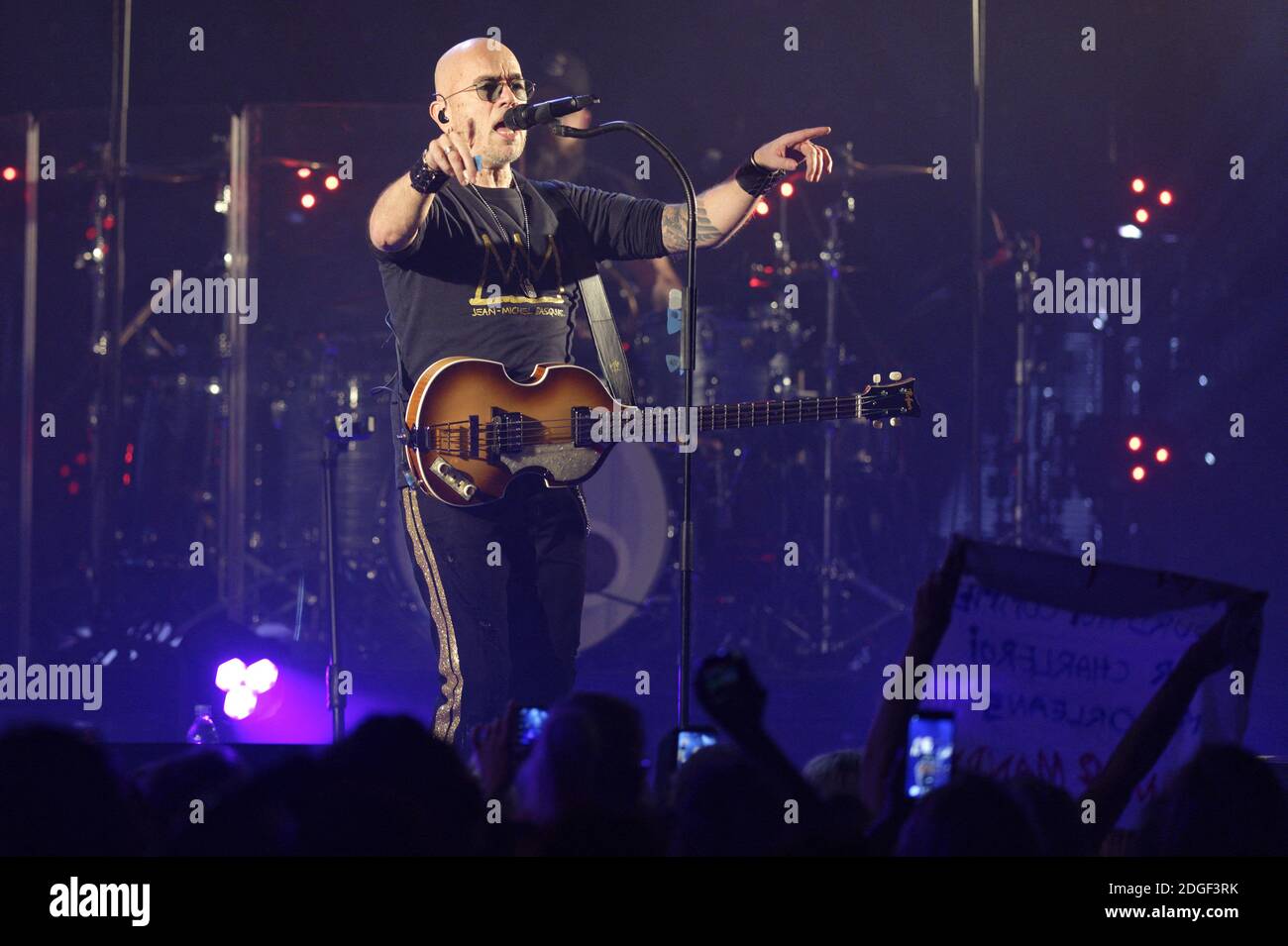 Le chanteur français Pascal Obispo joue en direct sur scène à 'le Tigre' avec son 'Pascal Obispo Tour', le 22 mars 2019 à Margny-les-Compiegne, près de Compiegne, en France. Photo par Edouard Bernaux/Abacapress.com Banque D'Images