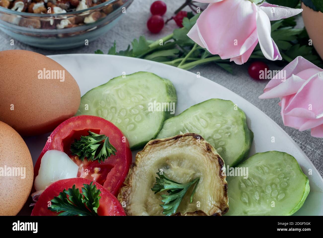Petit déjeuner sain sur la table, produits naturels Banque D'Images