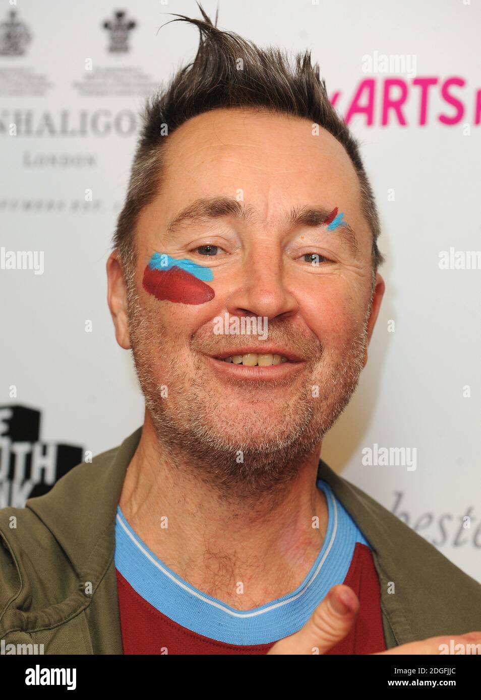 Nigel Kennedy arrive pour les South Bank Sky Arts Awards au Dorchester Hotel, Londres. Banque D'Images