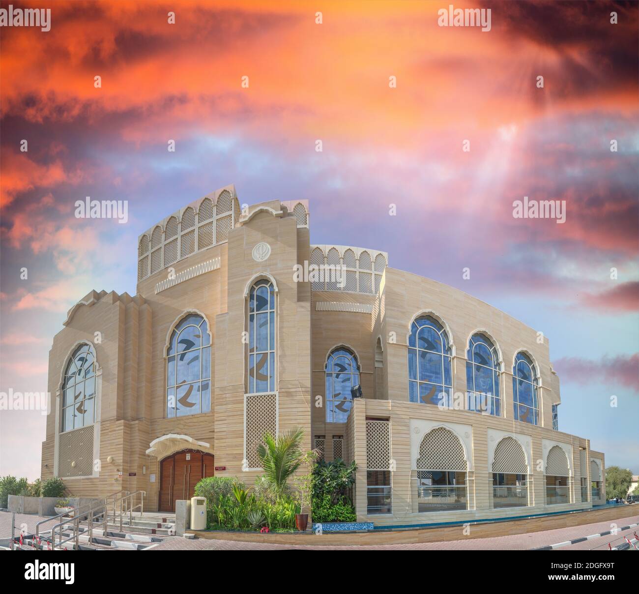 Guru Nanak Darbar à Dubaï, vue panoramique au coucher du soleil Banque D'Images