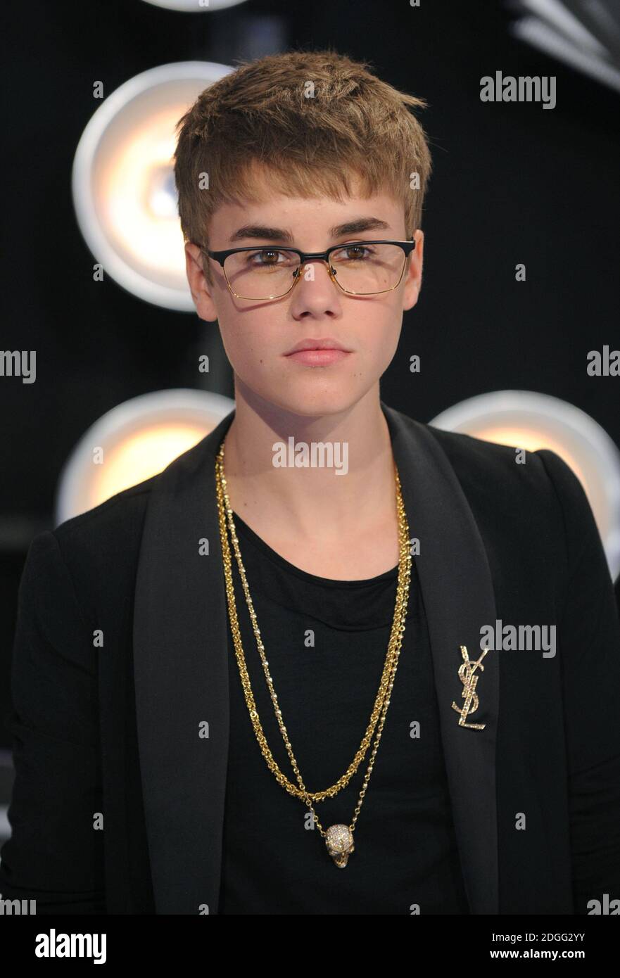 Justin Bieber arrive aux MTV Video Music Awards 2011 au Nokia Theatre L.A. EN DIRECT le 28 août 2011 à Los Angeles, Californie. Banque D'Images