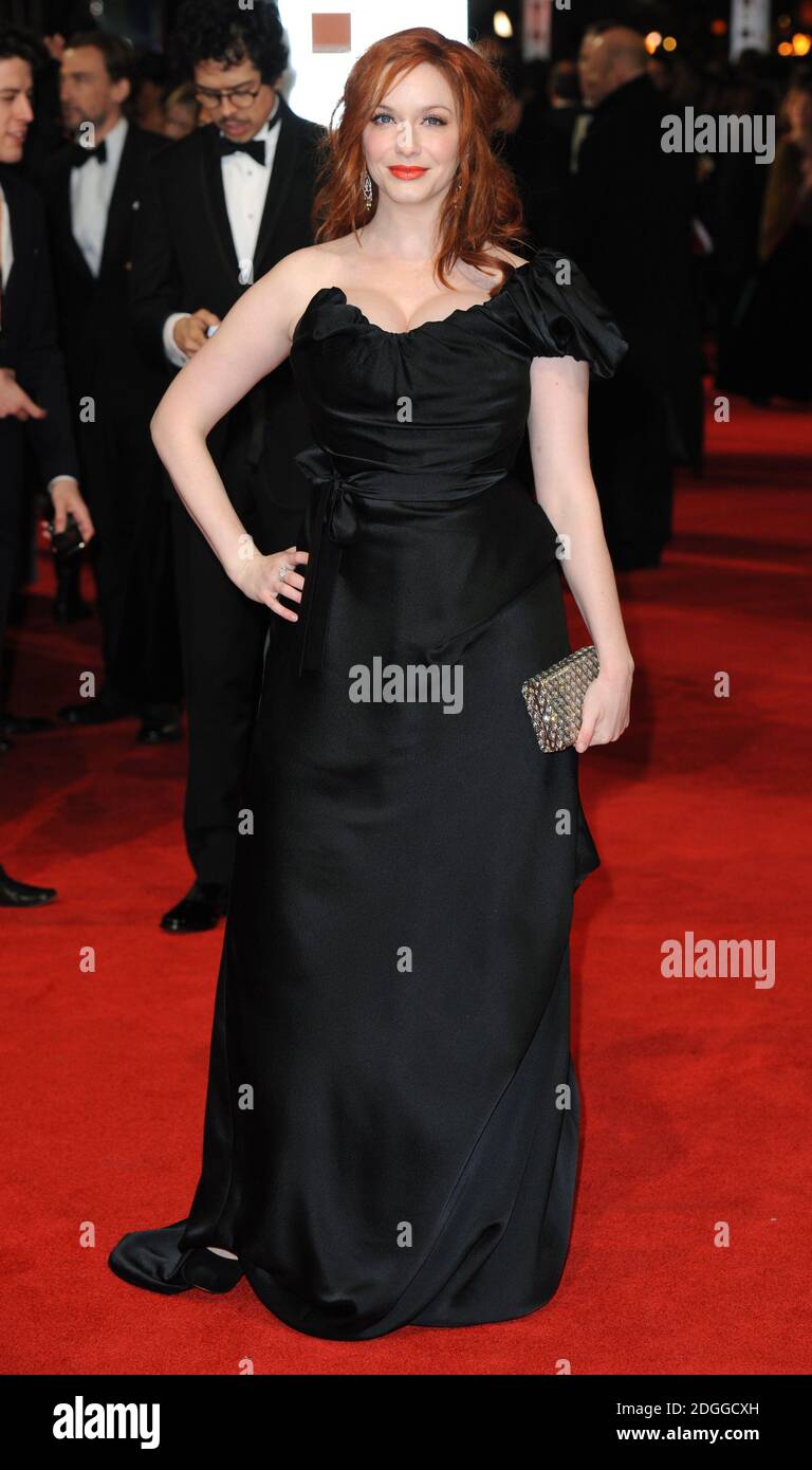 Christina Hendricks arrive à l'Orange British Academy film Awards 2012, à l'Opéra Royal de Londres. Banque D'Images