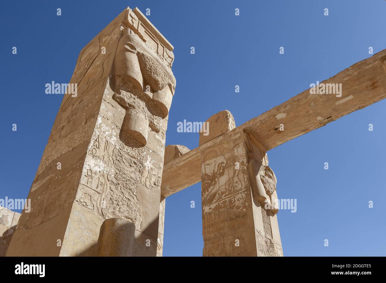 Temple mortuaire de Hatshepsut Banque D'Images