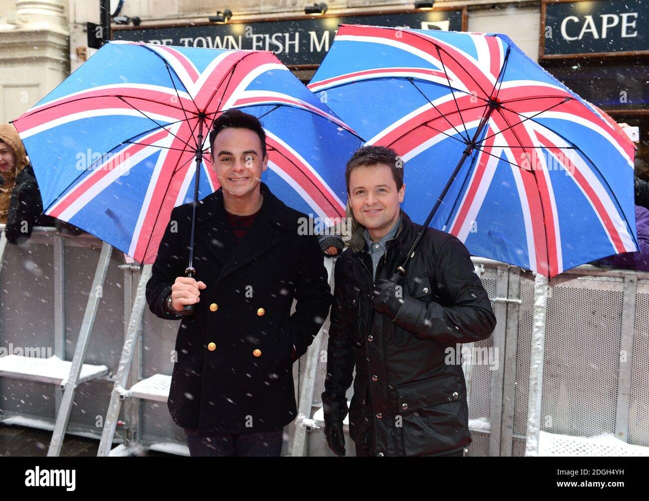 ANT McPartlin et Declan Donnelly aka Ant et DEC arrivant aux Britains, Got Talent London Auditions, le London Palladium. Banque D'Images ANT McPartlin et Declan Donnelly aka Ant et DEC arrivant aux Britains, Got Talent London Auditions, le London Palladium. Banque D'Images
