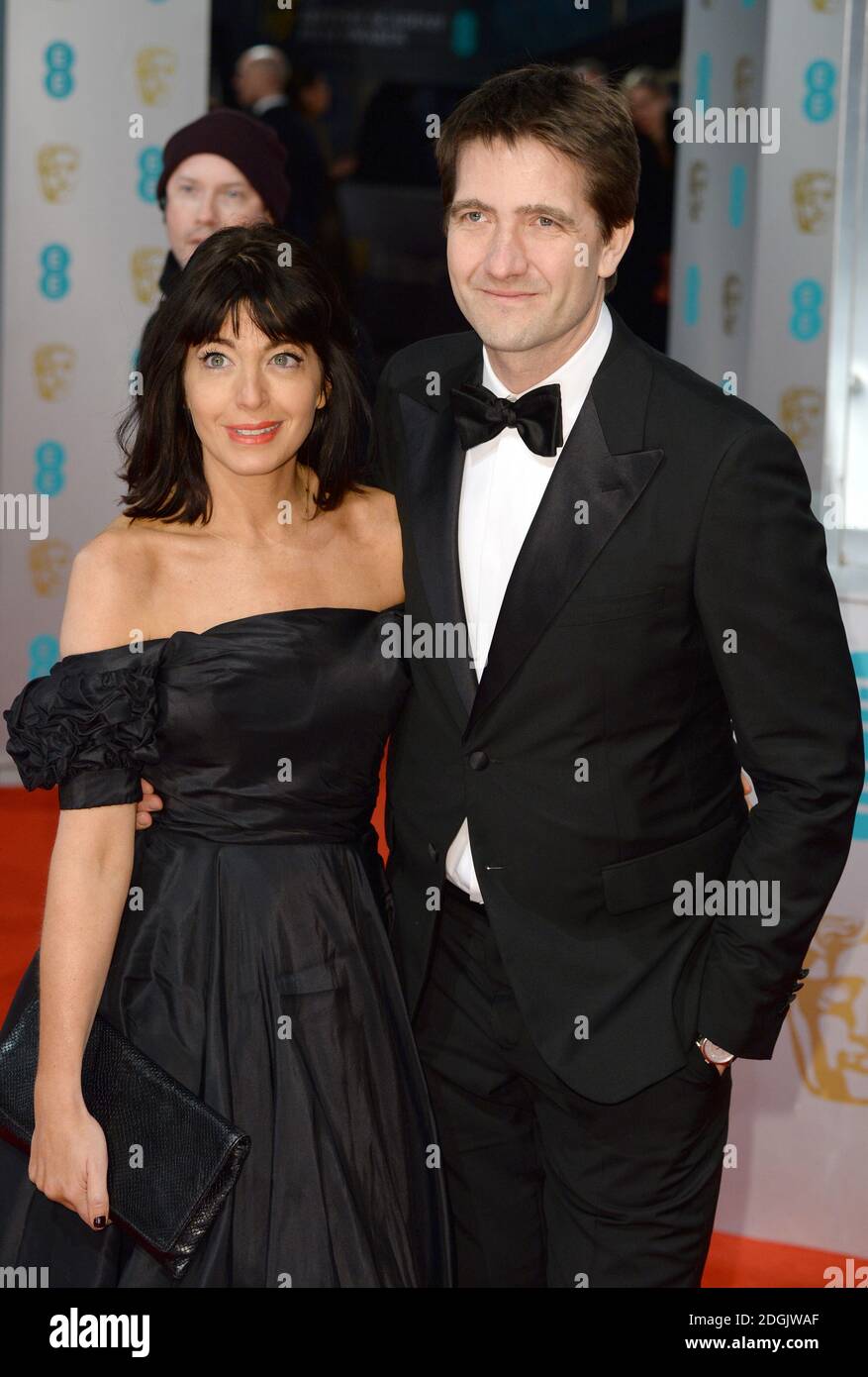 Claudia Winkleman et Kris Thykier assistent aux EE British Academy film Awards 2015 qui se tiennent à l'Opéra royal de Covent Garden, Londres, Royaume-Uni. Banque D'Images