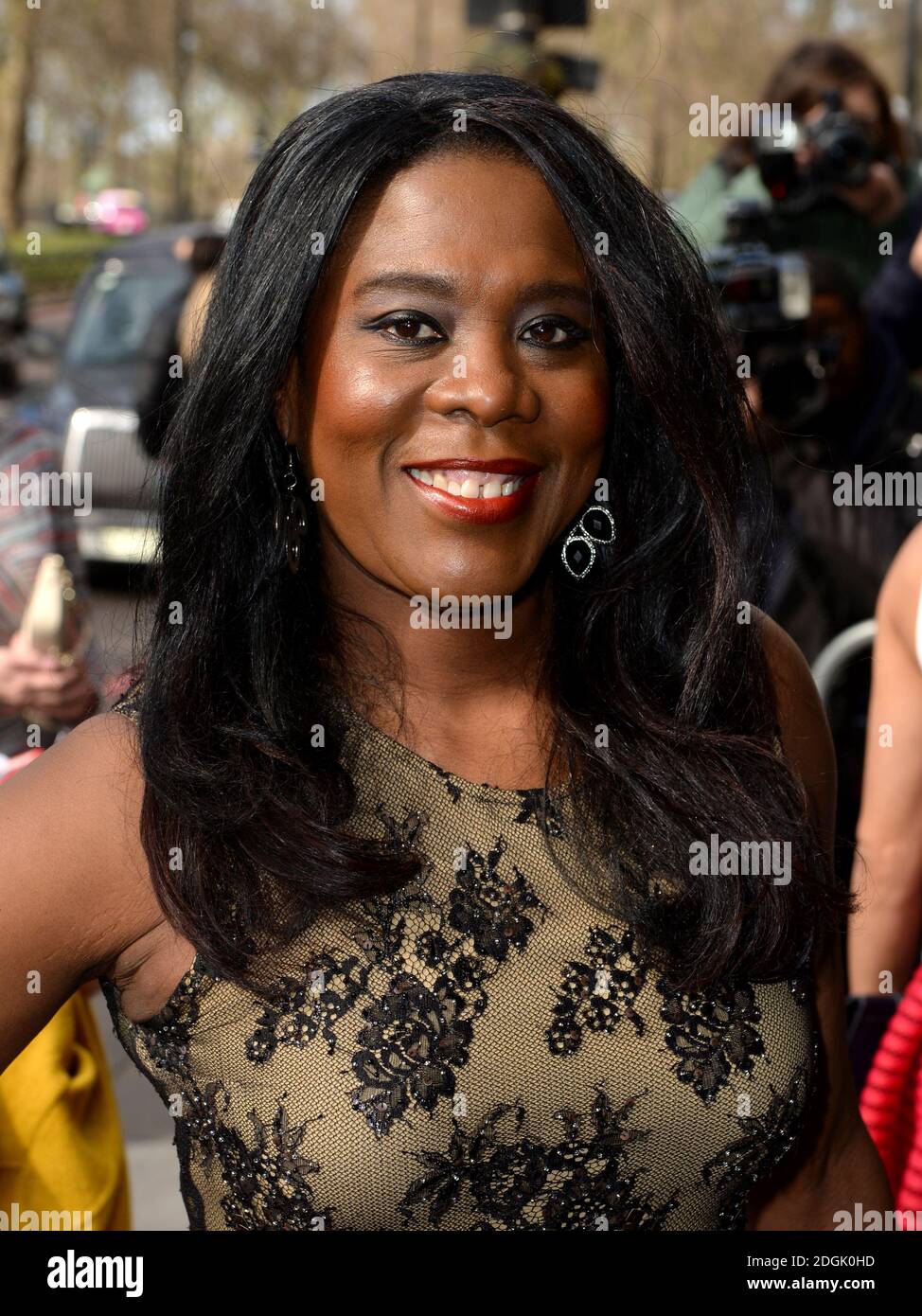 Tessa Sanderson assistant aux prix TRIC 2015 à l'hôtel Grosvenor House de Londres. Banque D'Images