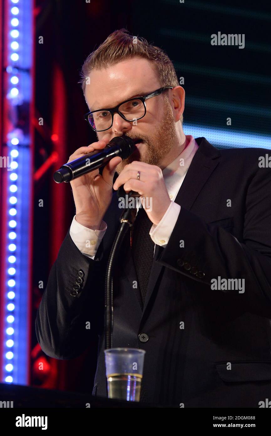 Le présentateur et animateur de la BBC radio 1, Huw Stephens, lors des NME Awards 2016 avec Austin, Texas, à l'O2 Brixton Academy, Londres. Banque D'Images