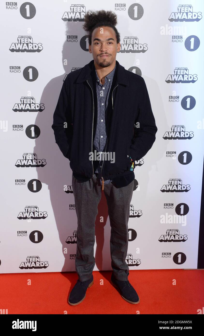 Dev arrivant à la BBC radio 1 Teen Awards, qui s'est tenu à la SSE Wembley Arena, Londres. Date de la photo: Dimanche 23 octobre 2016. Crédit photo devrait: Doug PetersEMPICS Entertainment Banque D'Images