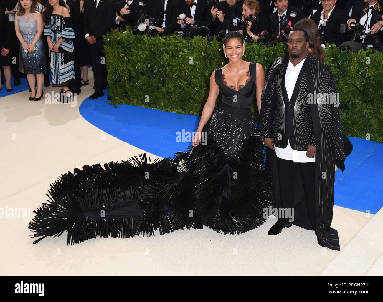 Sean 'Diddy' Combs alias Puff Daddy et Cassie assistant au Metropolitan Museum of Art Costume Institute Average Gala 2017, à New York, États-Unis. Le crédit photo devrait se lire comme suit : Doug Peters/EMPICS Entertainment. Banque D'Images