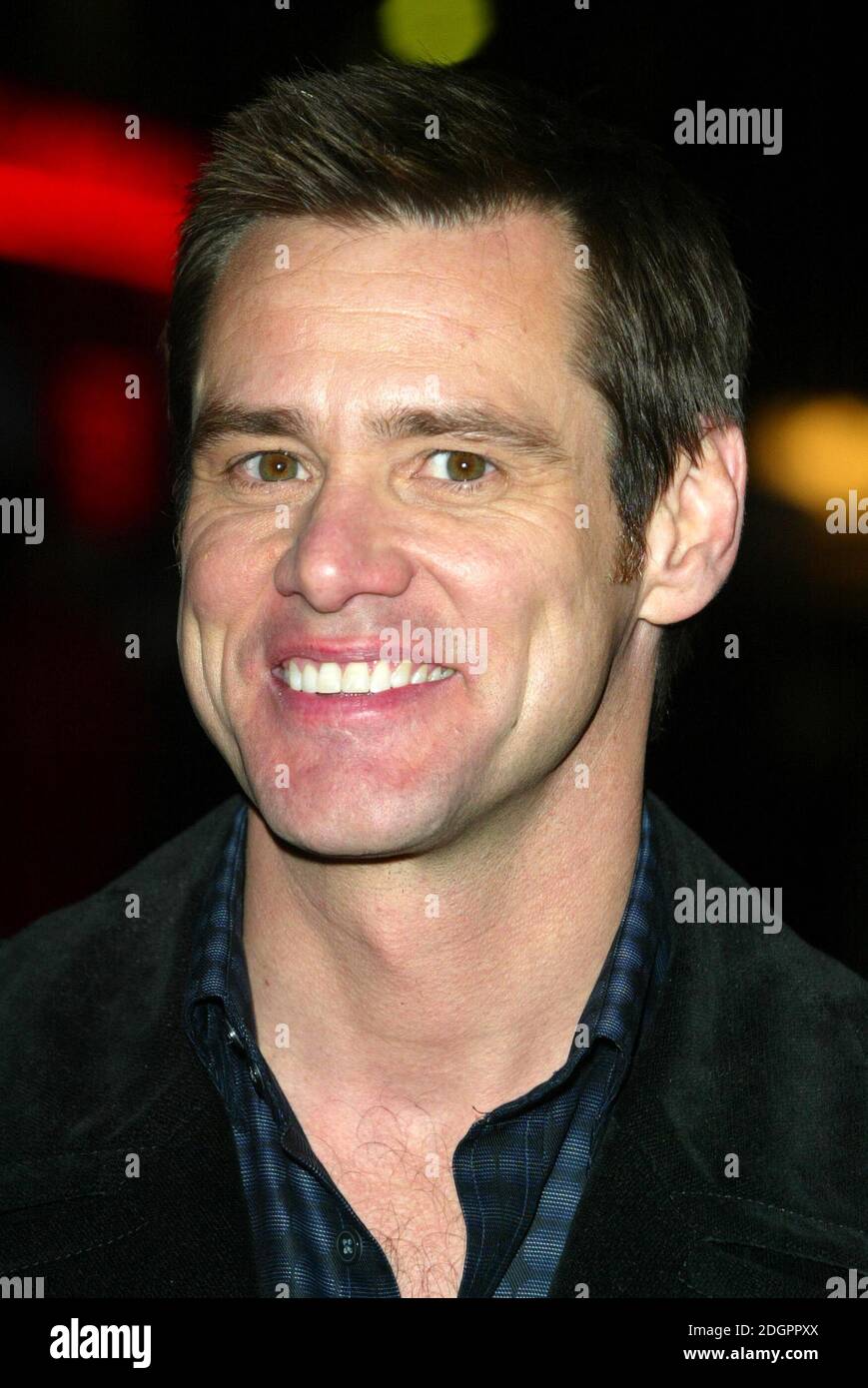 Jim Carrey arrive à la première britannique de Lemony Snicket a Series of malheureux Events, Leicester Square, Londres. Doug Peters/allactiondigital.com Banque D'Images