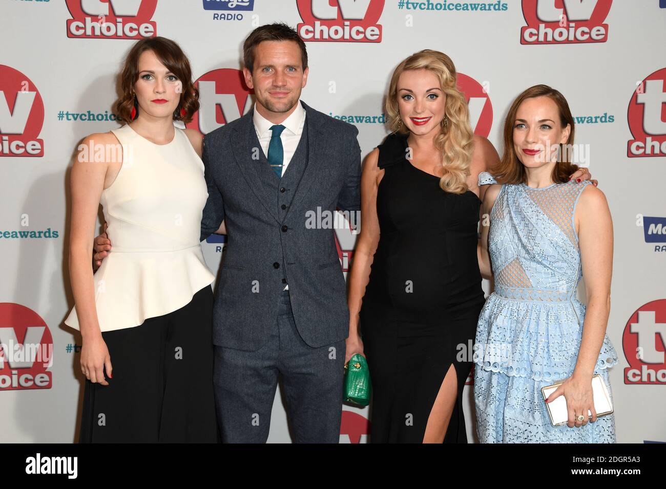 Charlotte Ritchie (G - D) Jack Ashton, Helen George et Laura main ont assisté aux prix du choix de la télévision 2017 qui se sont tenus au Dorchester, Park Lane, Mayfair, Londres. Le crédit d'image devrait se lire: Doug Peters/Empics Entertainment Banque D'Images