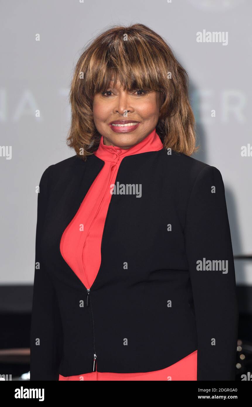 Tina Turner lance Tina le spectacle musical qui ouvrira ses portes dans le West End de Londres en 2018. Adrienne Warren est la vedette de Tina Turner et est dirigée par Phyllida Lloyd. Tenue au Hospital Club, Londres. Le crédit photo devrait se lire comme suit : Doug Peters/EMPICS Entertainment Banque D'Images