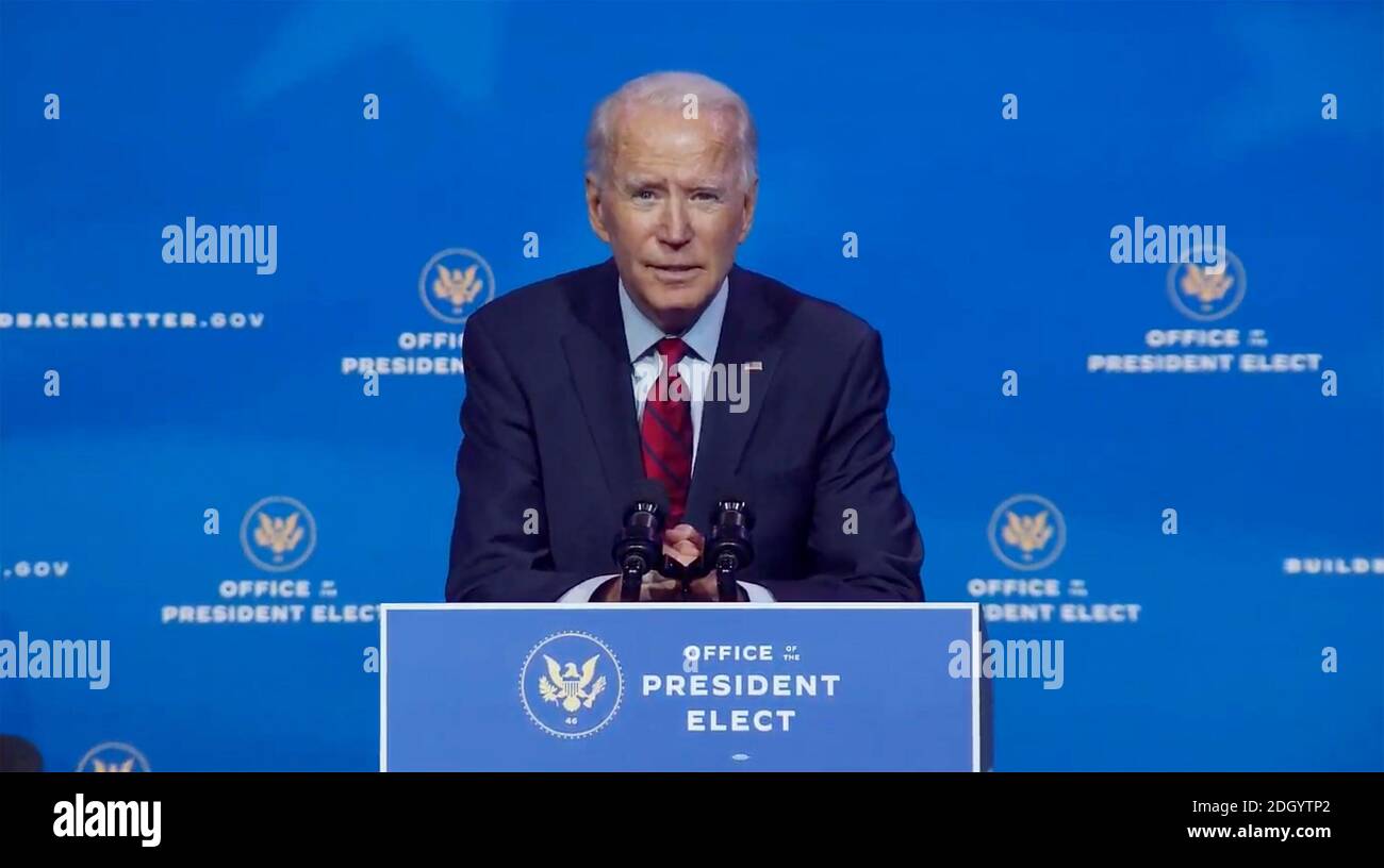 Le président élu des États-Unis, Joe Biden, prononce un discours lorsqu'il annonce ses « candidats et personnes nommées par l'équipe de santé clé » au Queen Theatre de Wilmington, au Delaware, le mardi 8 décembre 2020. Crédit : transition de Biden via CNP/MediaPunch Banque D'Images