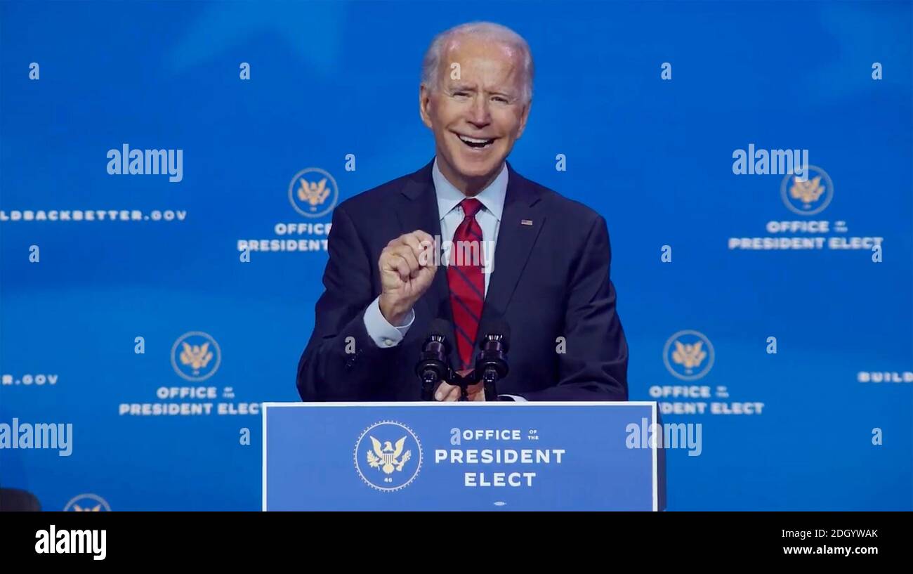 Le président élu des États-Unis, Joe Biden, prononce un discours lorsqu'il annonce ses « candidats et personnes nommées par l'équipe de santé clé » au Queen Theatre de Wilmington, au Delaware, le mardi 8 décembre 2020. Crédit : transition de Biden via CNP/MediaPunch Banque D'Images