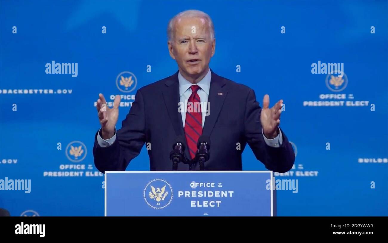 Le président élu des États-Unis, Joe Biden, prononce un discours lorsqu'il annonce ses « candidats et personnes nommées par l'équipe de santé clé » au Queen Theatre de Wilmington, au Delaware, le mardi 8 décembre 2020. Crédit : transition de Biden via CNP/MediaPunch Banque D'Images