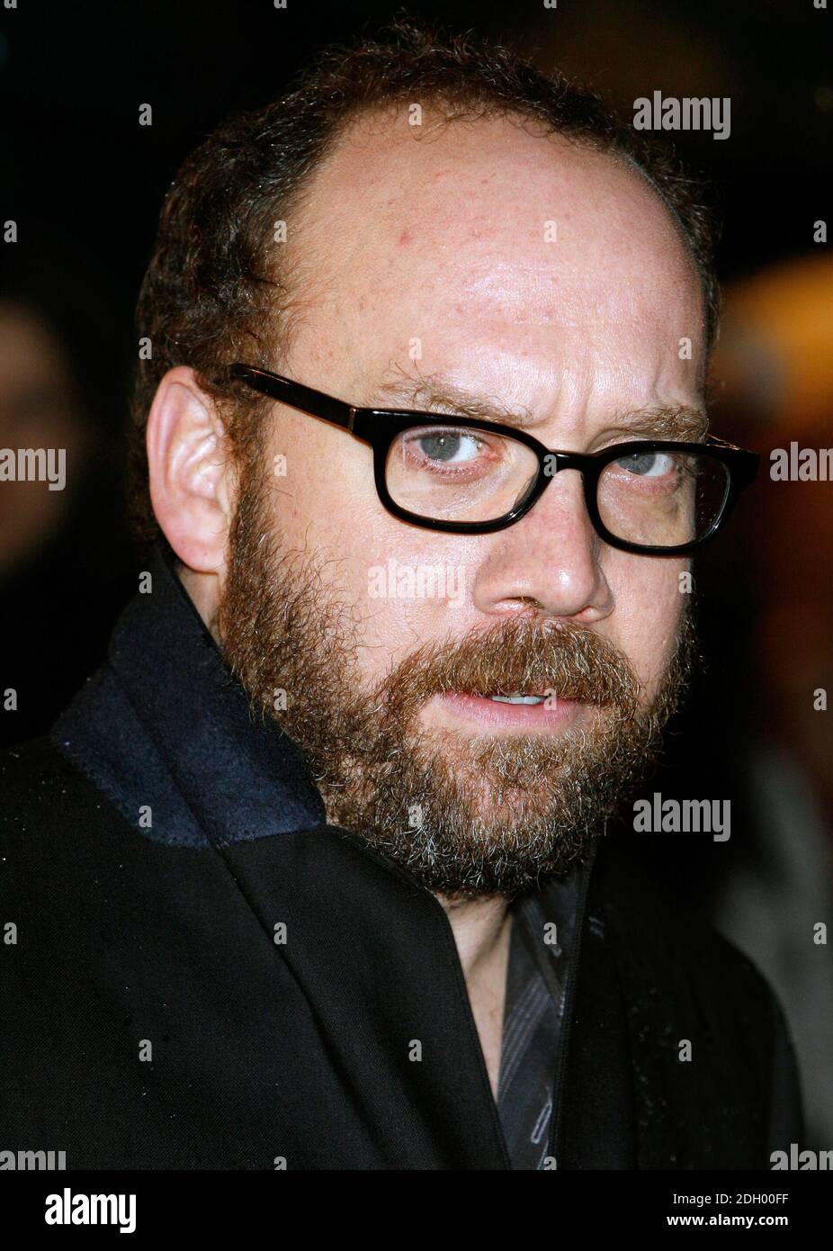 Paul Giamatti arrivant à la première européenne de Fred Claus au Empire Cinema de Leicester Square, dans le centre de Londres. Banque D'Images