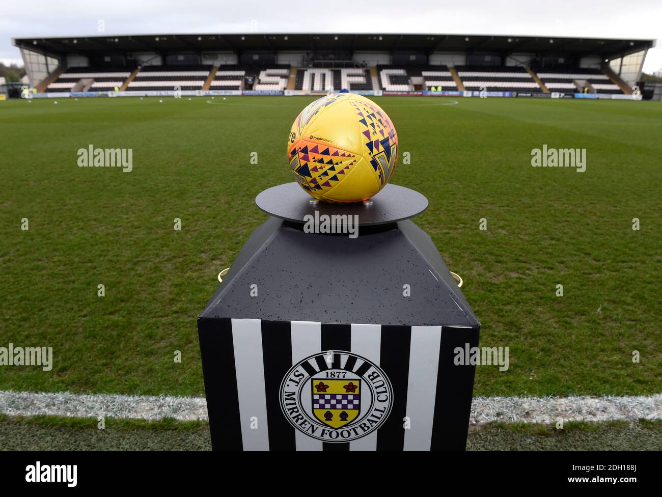 Photo du dossier datée du 03-04-2019 des stands du SMISA Stadium, domicile de St Mirren. Banque D'Images