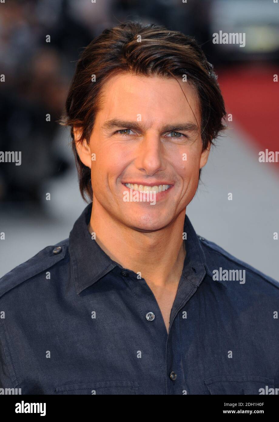 Tom Cruise arrive à la première de Knight and Day au Royaume-Uni au cinéma Odeon de Leicester Square, Londres. Banque D'Images