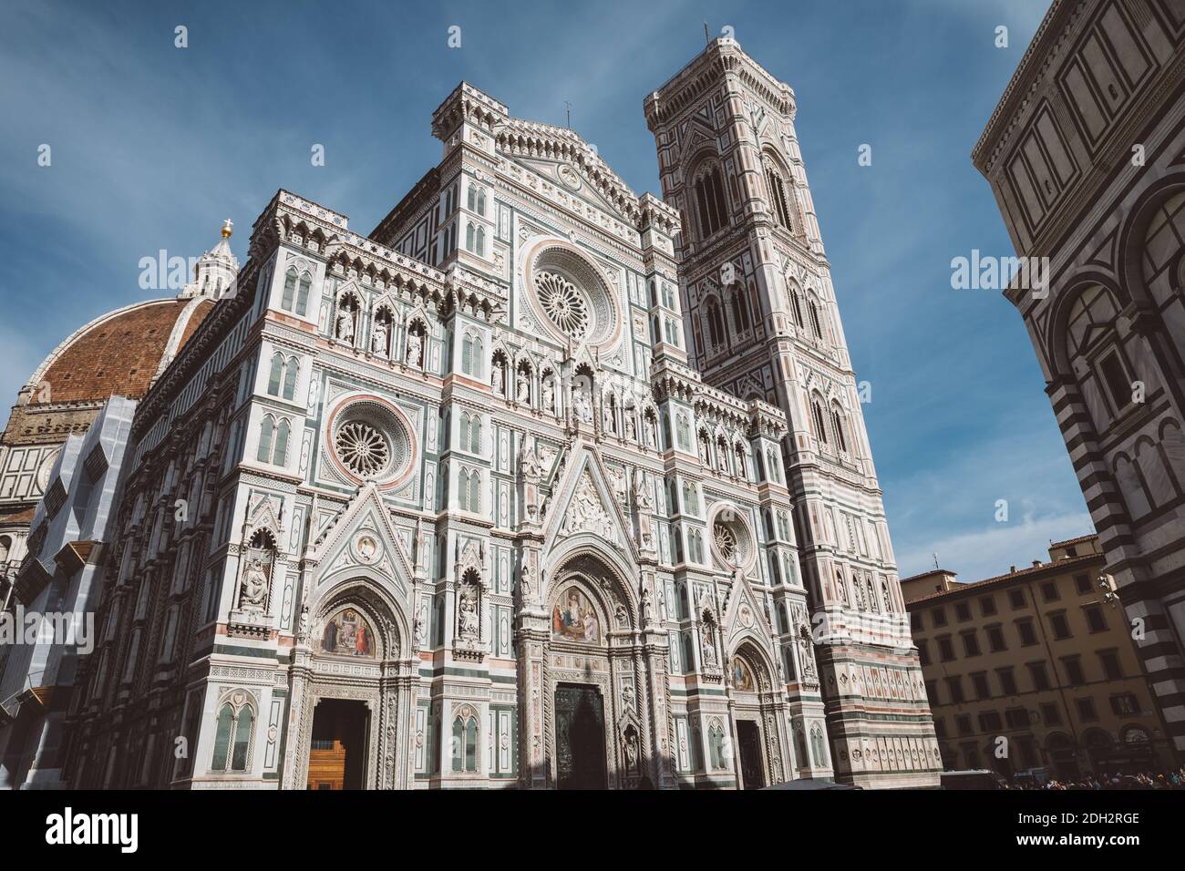 Florence, Italie - 24 juin 2018 : vue panoramique de Cattedrale di Santa Maria del Fiore (Cathédrale de Sainte Marie de la fleur) et le campanile de Giotto. Banque D'Images