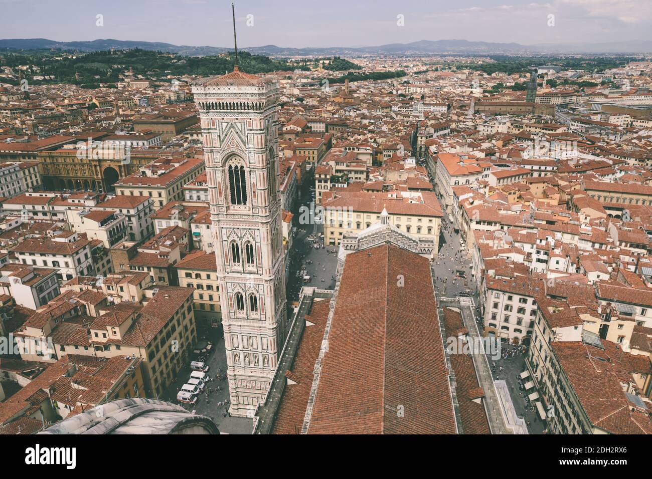 Vue Aérienne Vue panoramique de la ville de Florence et Giotto's Campanile campanile qui fait partie du complexe de la cathédrale de Florence (Cattedrale di Santa Maria de Banque D'Images