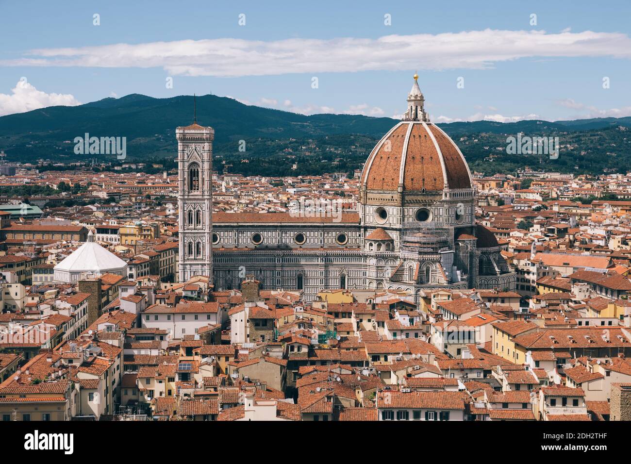 Vue Aérienne Vue panoramique de la vieille ville de Florence et Cattedrale di Santa Maria del Fiore (Cathédrale de Sainte Marie de la fleur) du Palazzo Vecchio Banque D'Images