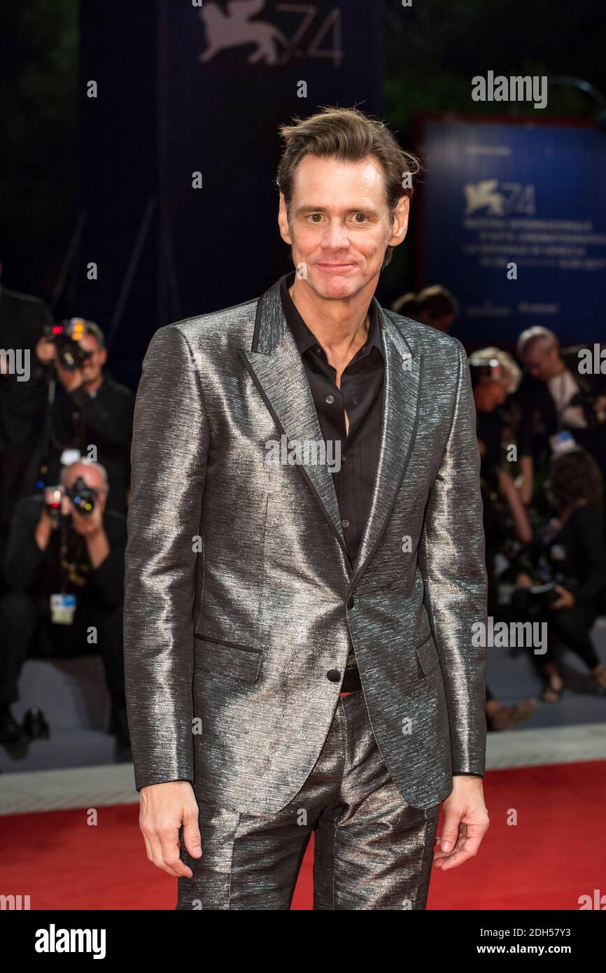 Jim Carrey arrive à la première de « Jim & Andy: The Great Beyond - The ...
