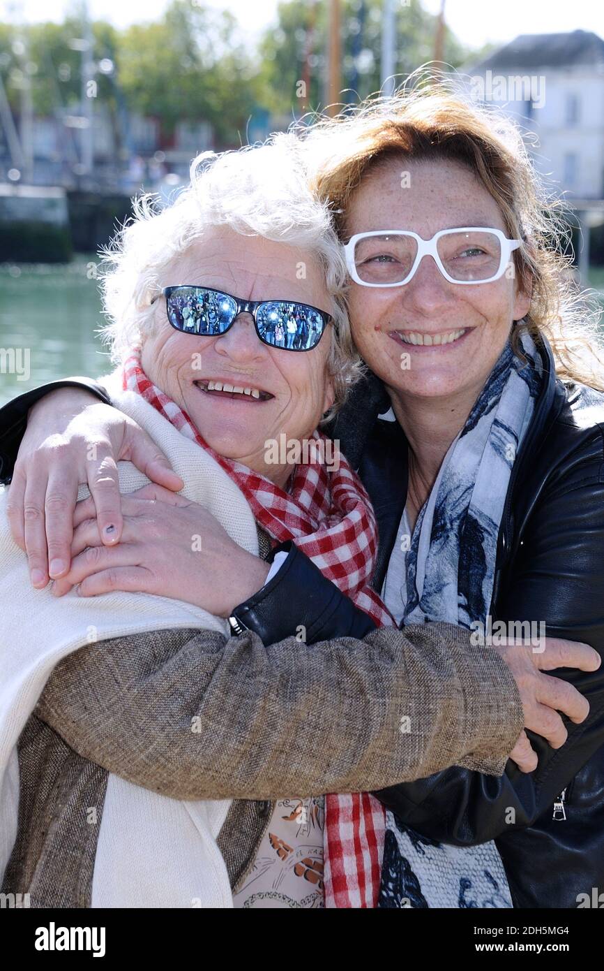 Corinne Masiero et Josee Dayan assistent un photocall pour le film Capitaine Marleau lors du 4eme jour du 19e Festival de la Fiction TV francophone de la Rochelle a la Rochelle, France le 16 septembre 2017. Photo d'Aurore Marechal/ABACAPRESS.COM Banque D'Images