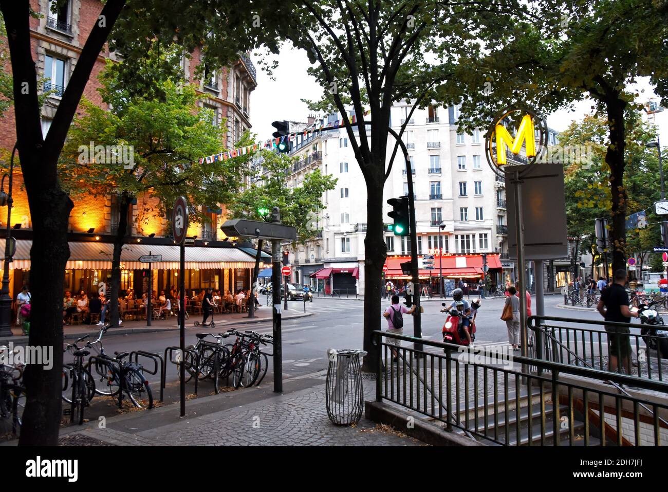 Paris Station de métro "metro Convention" dans le 15ème arrondissement
