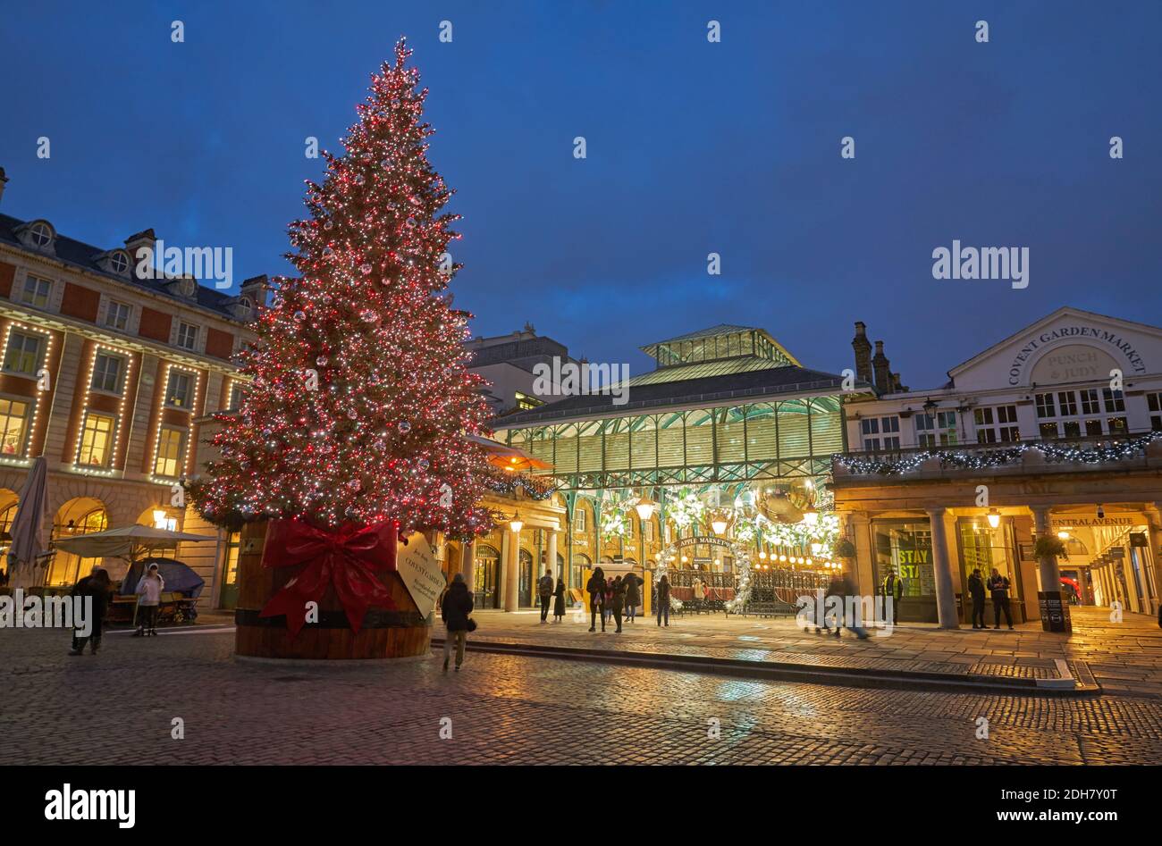 Noël à Londres Covent Garden arbre de Noël Banque D'Images