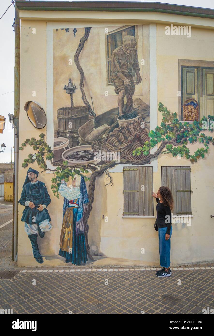 Sennariolo (Italie) - le beau centre historique de l'une des plus petites municipalités de la région et de l'île de Sardaigne, avec seulement 168 habitants, en province Banque D'Images