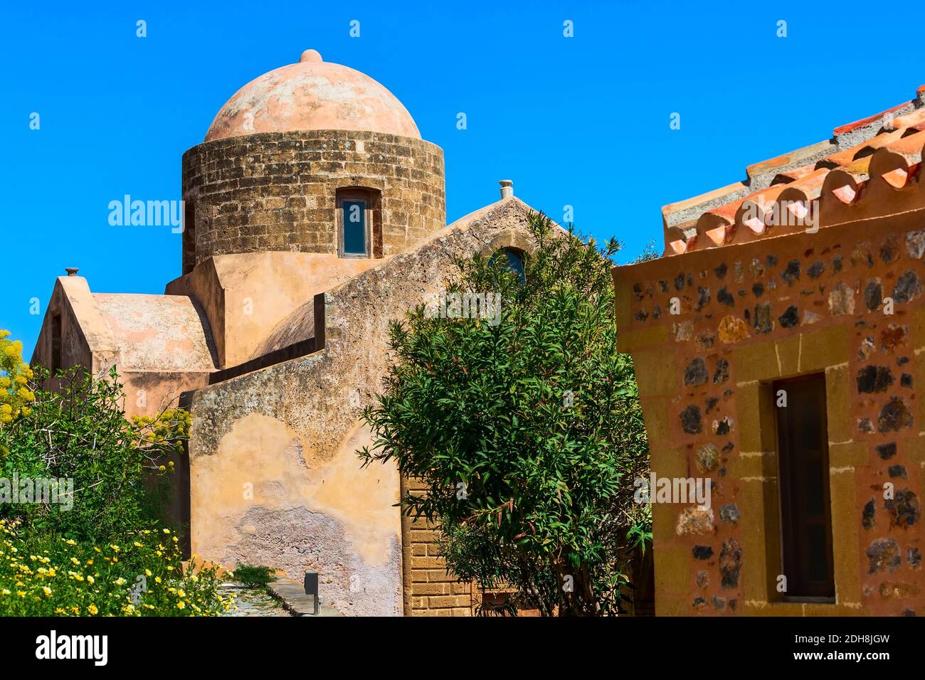 Vue sur l'église de Monemvasia à Péloponnèse, Grèce Banque D'Images