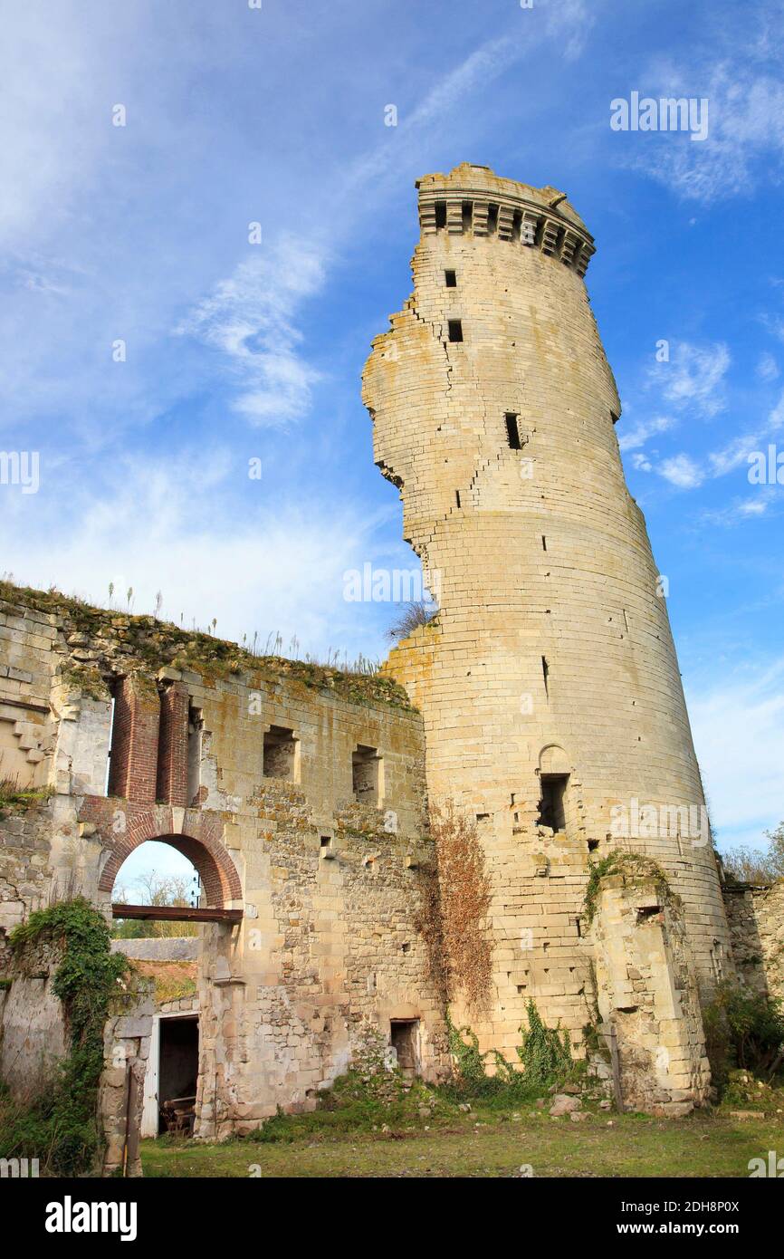 Château de Montepilloy, château enregistré comme site historique national (monument historique français) Banque D'Images