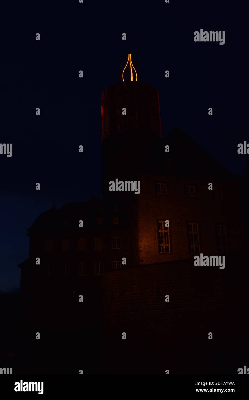 Genovevaburg illuminé pour Noël Banque D'Images